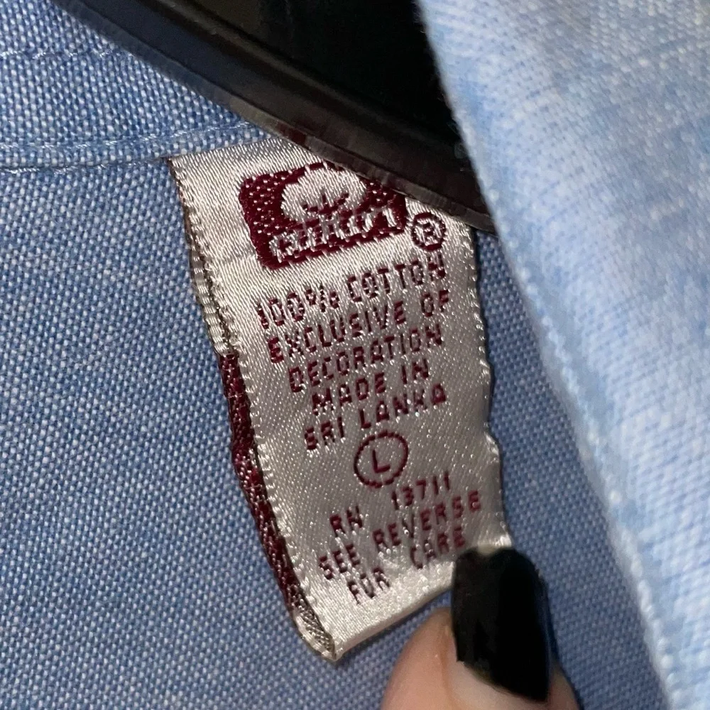Karen Scott Chambray Cotton Button Down Shirt School Embroidery Size Large - Picture 3 of 7